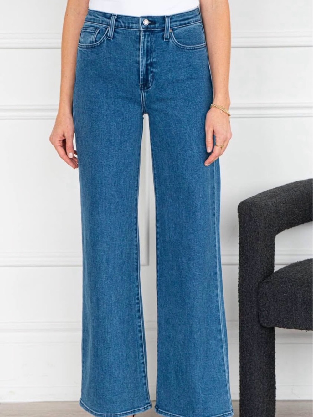 Just Black High-Rise Wide Leg Jeans in Blue Wash